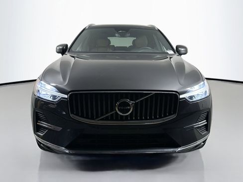 Certified 2023 Volvo XC60 B5 Plus w/ Climate Package image 2