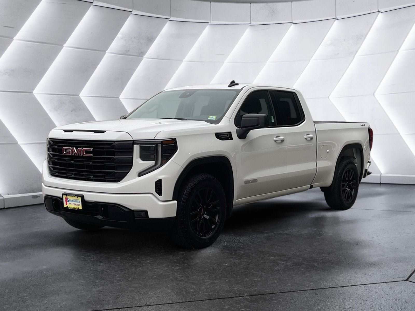 Used 2025 GMC Sierra 1500 Elevation AWD/4WD image 2