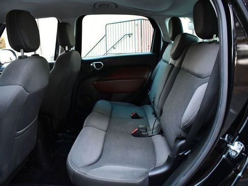 Used 2014 FIAT 500L Trekking w/ Popular Equipment Group image 16