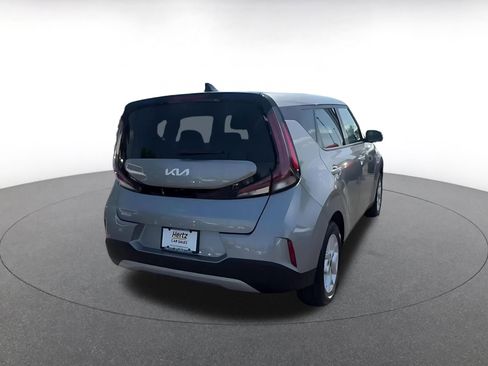 Used 2025 Kia Soul LX w/ LX Technology Package FWD image 15