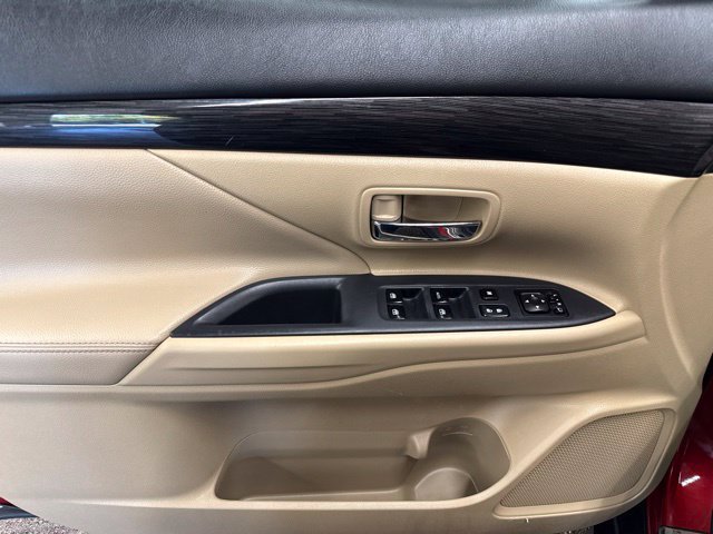 Used 2018 Mitsubishi Outlander SEL AWD/4WD image 10
