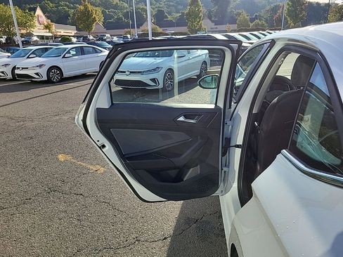 New 2026 Volkswagen Jetta SE image 46