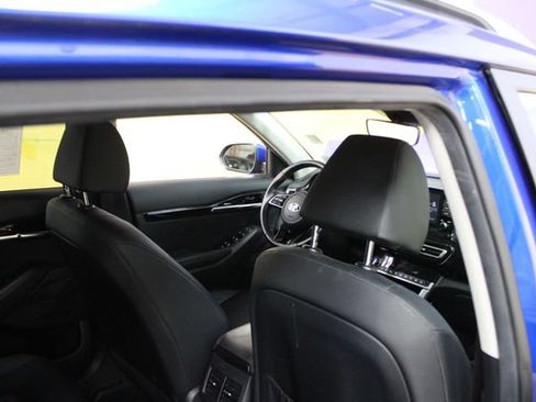 Used 2021 Kia Seltos EX AWD/4WD image 10
