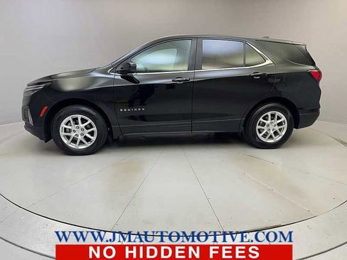 Used 2023 Chevrolet Equinox LT AWD/4WD image 2