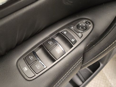 Used 2019 Nissan Armada SL w/ Premium Package image 27