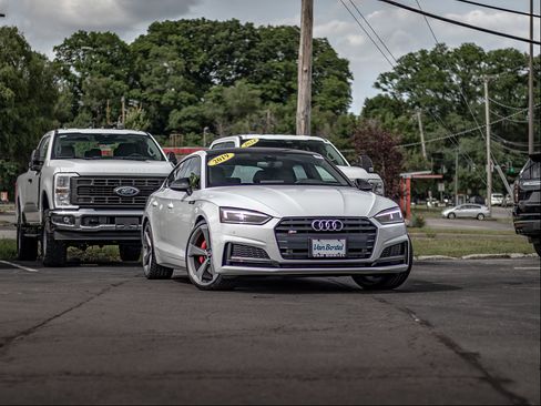 Used 2019 Audi S5 Premium Plus w/ Premium Plus AWD/4WD image 3