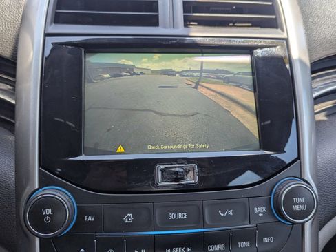Used 2014 Chevrolet Malibu LT FWD image 24