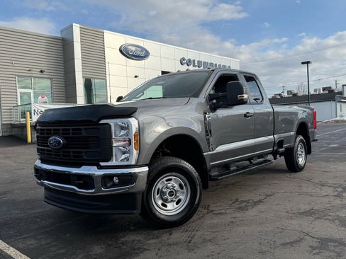 Used 2025 Ford F250 XL w/ XL Driver Assist Package image 15