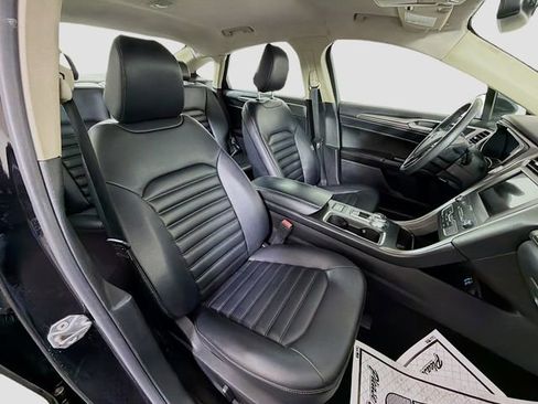 Used 2020 Ford Fusion SEL image 28