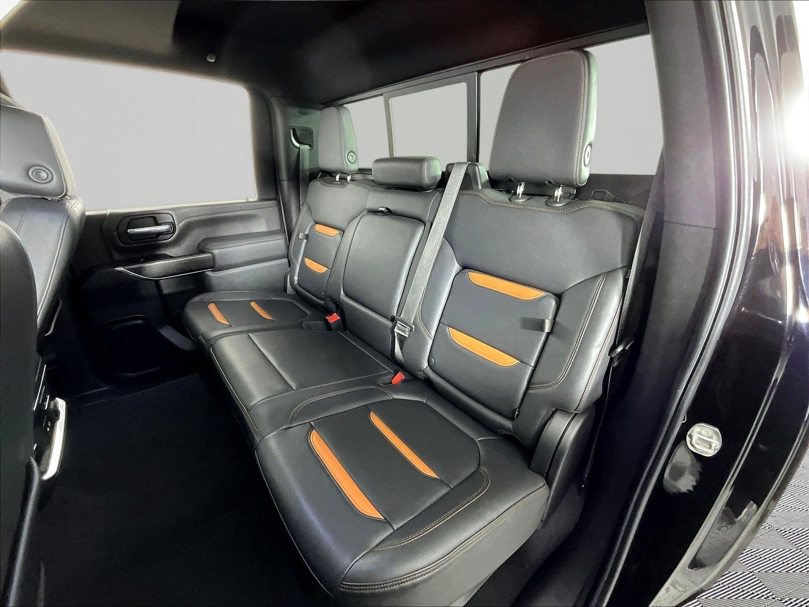 Used 2021 GMC Sierra 3500 AT4 w/ AT4 Premium Plus Package AWD/4WD image 23