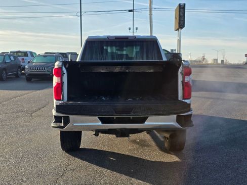 Used 2022 Chevrolet Silverado 2500 LTZ w/ Z71 Off-Road Package image 7