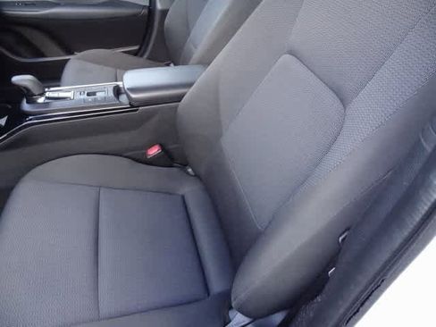 Used 2024 Toyota Prius LE image 7