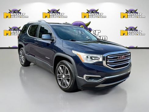 Used 2017 GMC Acadia SLT FWD image 3