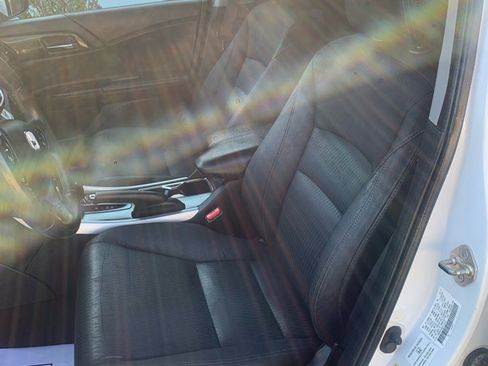 Used 2014 Honda Accord Sport image 7