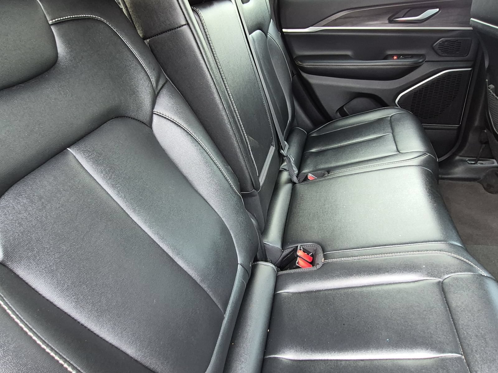 Used 2024 Jeep Grand Cherokee Limited 4xe AWD/4WD image 18