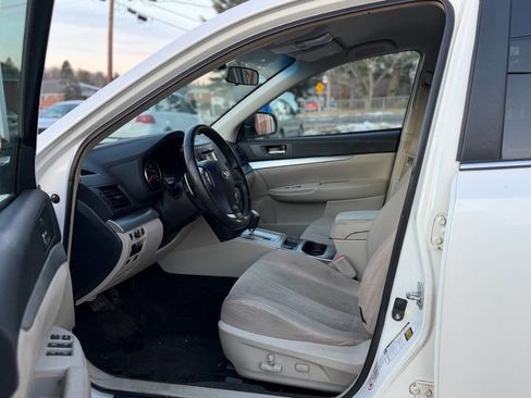 Used 2013 Subaru Outback 2.5i Premium image 12