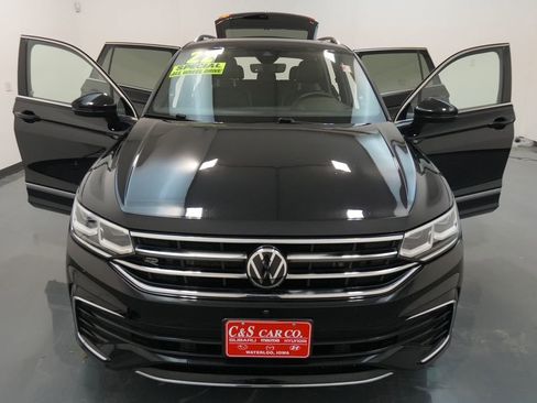 Used 2022 Volkswagen Tiguan SEL R-Line image 34