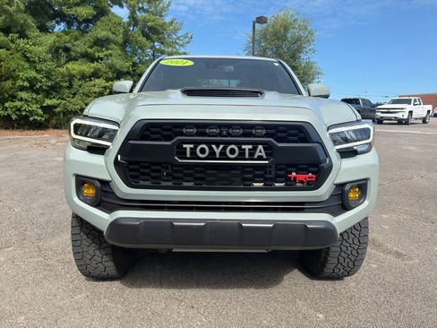 Used 2021 Toyota Tacoma TRD Pro AWD/4WD image 2