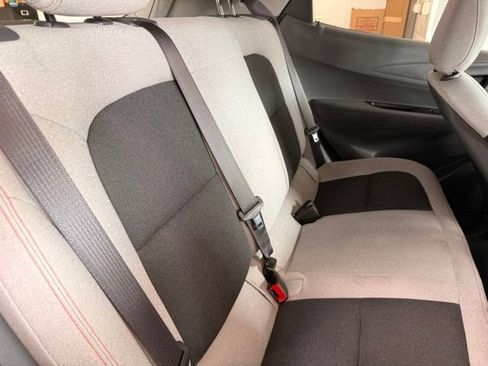 Used 2017 Chevrolet Bolt LT FWD image 26