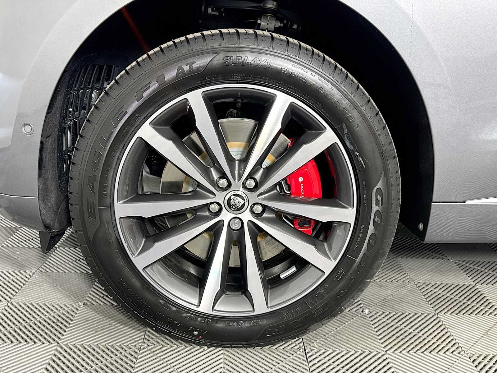 New 2025 Jaguar F-PACE R-Dynamic S AWD/4WD image 30