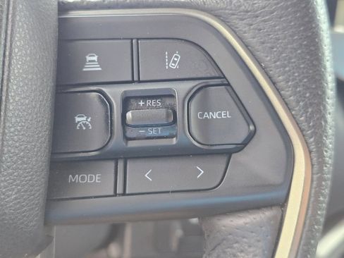 Used 2026 Toyota Tundra Limited AWD/4WD image 23