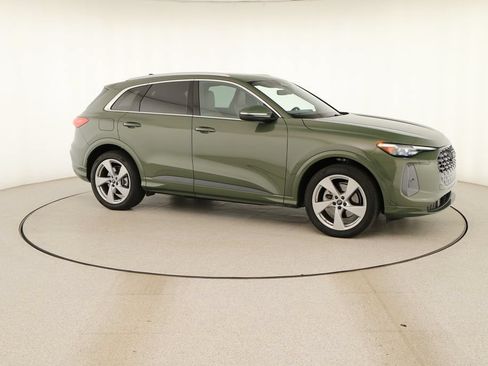 Used 2025 Audi Q5 Prestige AWD/4WD image 9