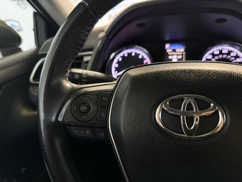 Used 2019 Toyota Camry SE image 30