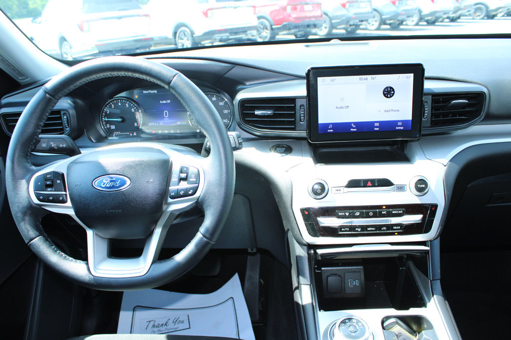 Used 2024 Ford Explorer XLT AWD/4WD image 23