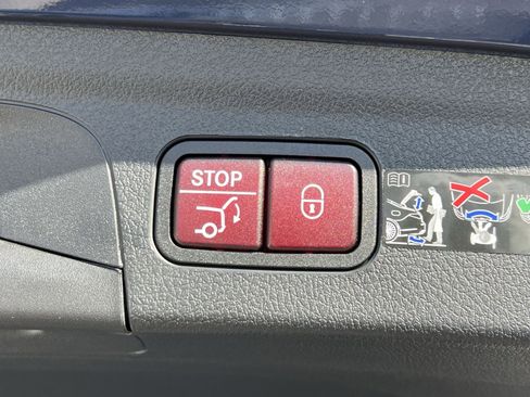 New 2026 Mercedes-Benz GLE 450e 4MATIC image 25