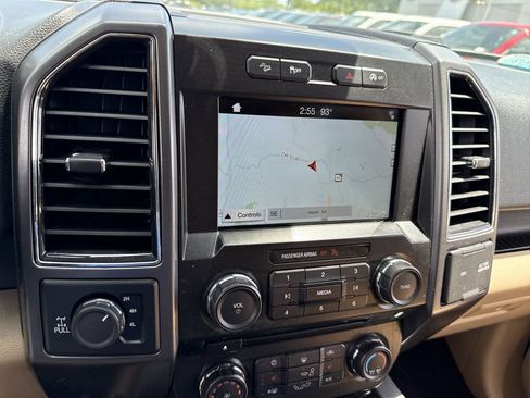 Used 2017 Ford F150 XLT w/ Equipment Group 302A Luxury AWD/4WD image 28