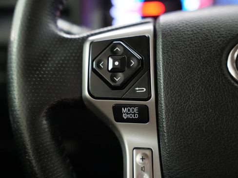 Used 2015 Toyota 4Runner SR5 AWD/4WD image 12