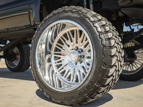 Used 2005 Ford Excursion Eddie Bauer image 37