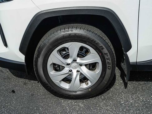 Used 2024 Toyota RAV4 LE image 9