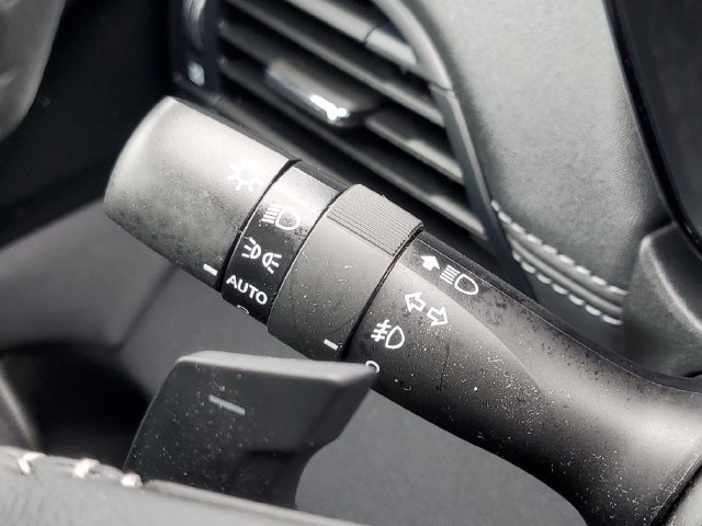 Used 2023 Subaru Legacy Premium AWD/4WD image 12
