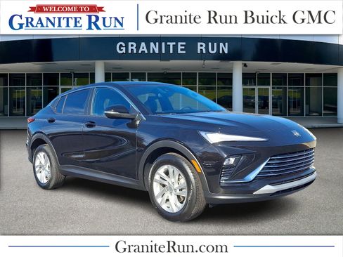 Used 2024 Buick Envista Preferred w/ Convenience II Package image 1