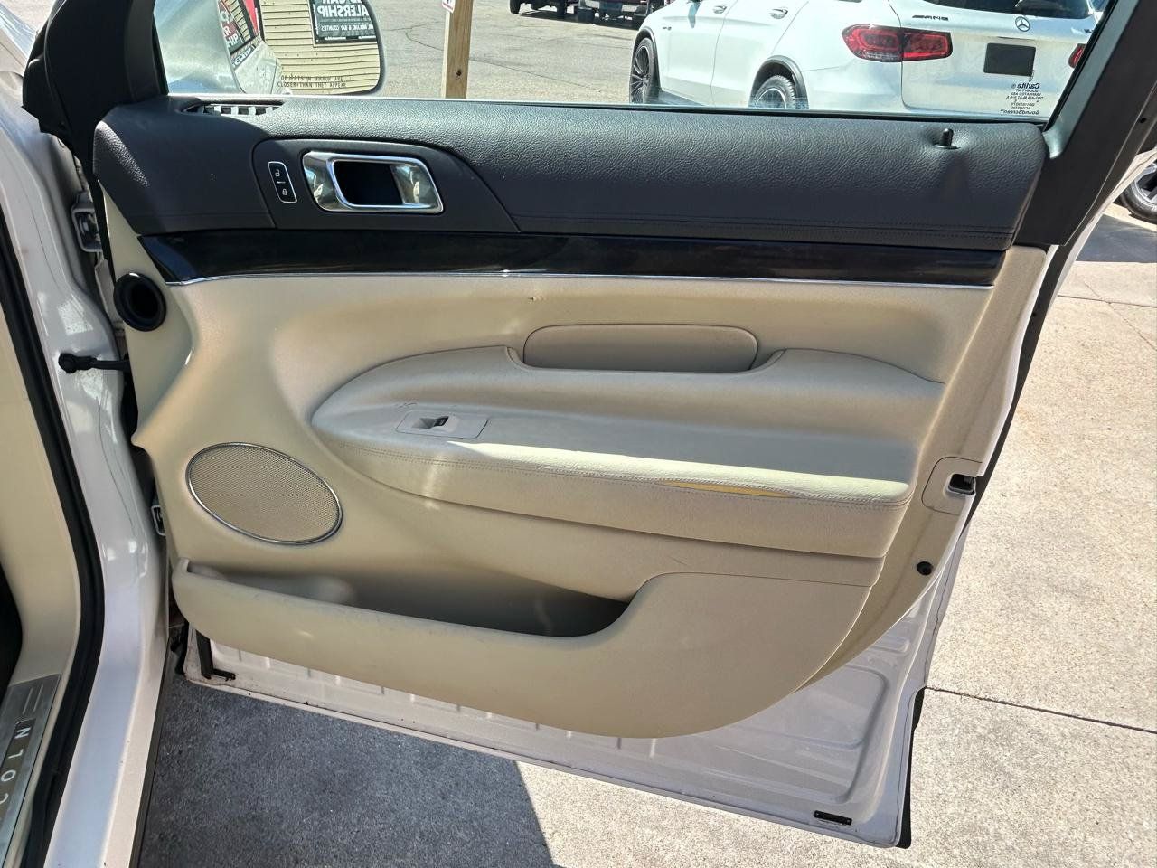 Used 2014 Lincoln MKT AWD w/ Equipment Group 201A image 16