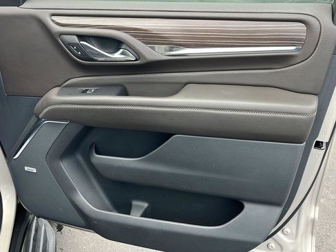 Used 2024 GMC Yukon Denali w/ Advanced Technology Package image 34