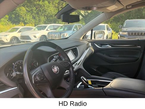 Used 2021 Buick Enclave Avenir w/ Avenir Technology Package AWD/4WD image 18