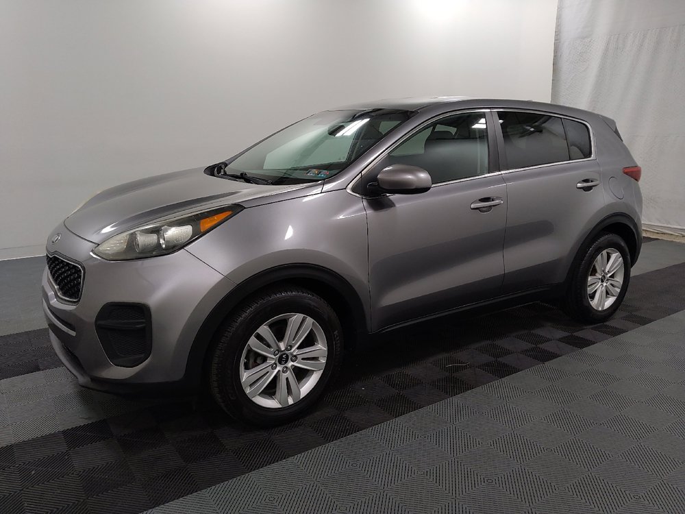 Used 2019 Kia Sportage LX FWD image 2