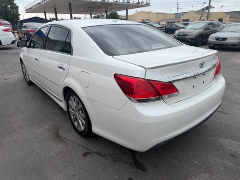 Used 2011 Toyota Avalon Limited FWD image 5