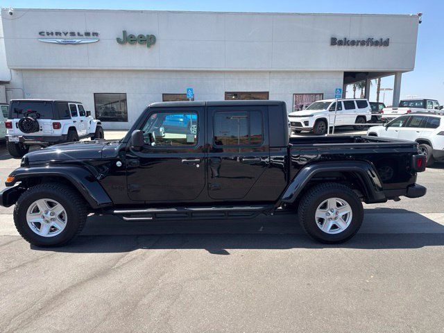 Certified 2021 Jeep Gladiator Sport AWD/4WD image 2