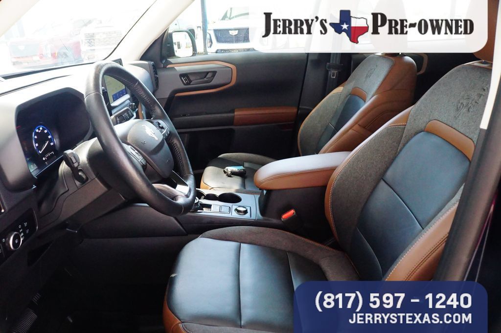 Used 2023 Ford Bronco Sport Outer Banks w/ Tech Package AWD/4WD image 18