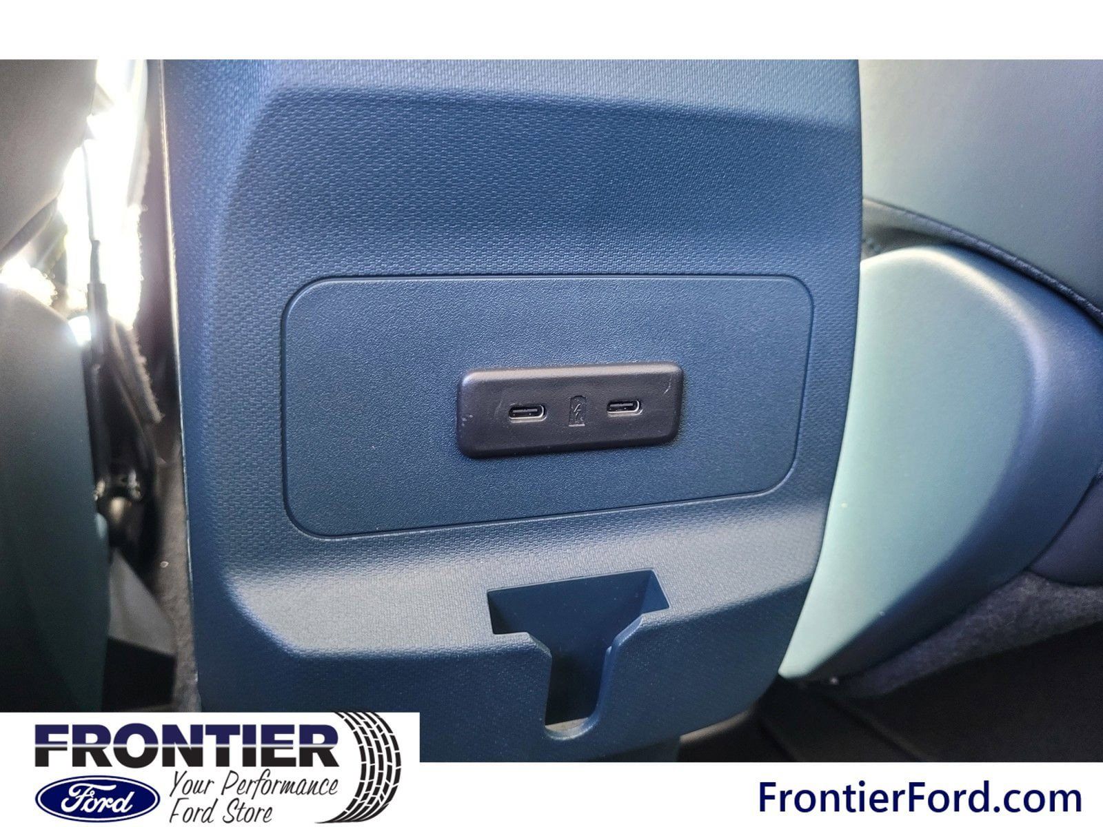 Used 2025 Ford Maverick Lobo AWD/4WD image 10
