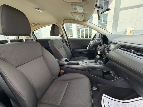 Used 2018 Honda HR-V LX image 19