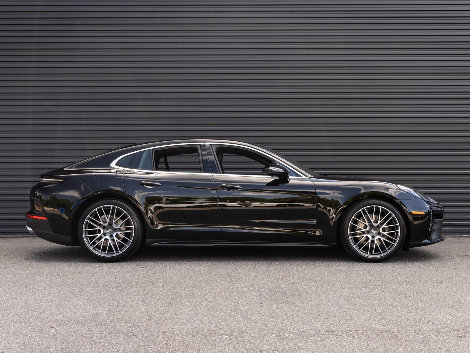 Certified 2026 Porsche Panamera RWD image 8