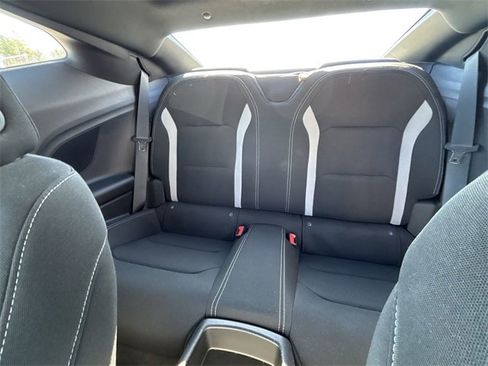 Used 2023 Chevrolet Camaro LT w/ Technology Package image 25