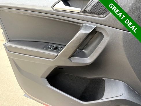 Used 2022 Volkswagen Tiguan S FWD image 24