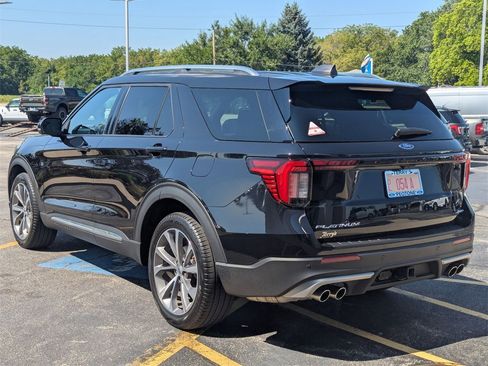 Used 2025 Ford Explorer Platinum w/ Ultimate Package image 5