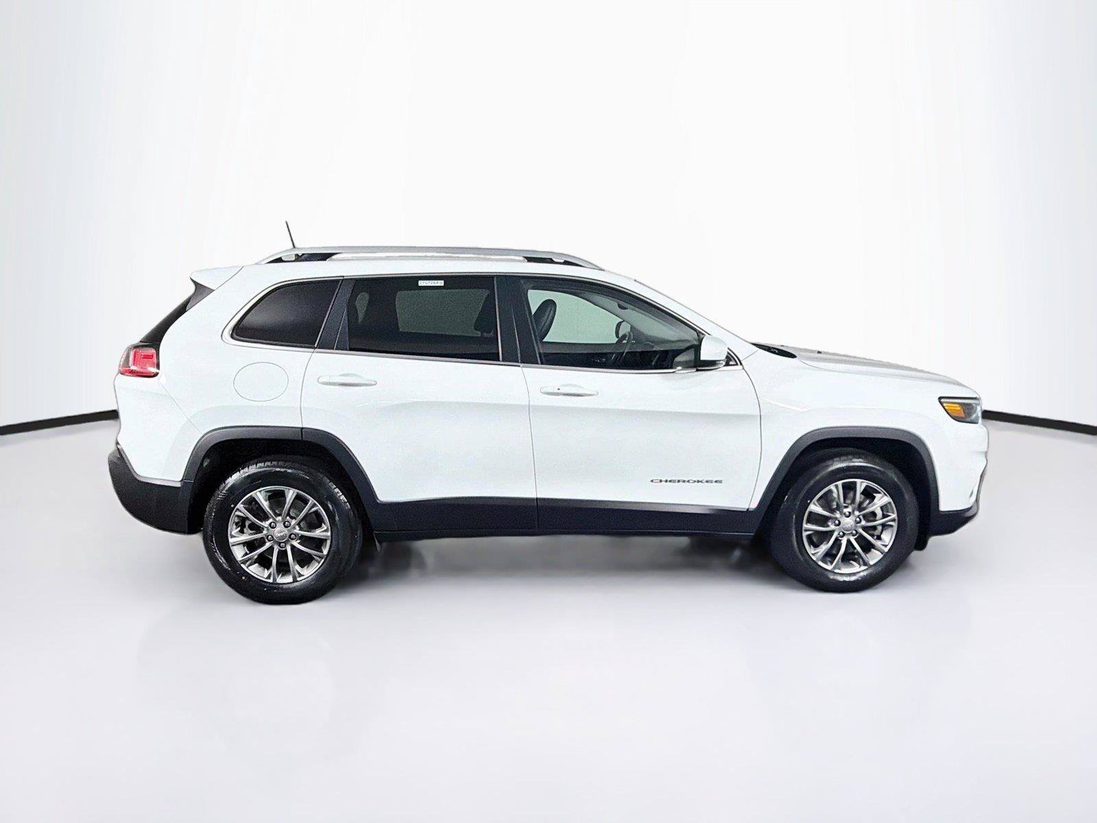 Used 2021 Jeep Cherokee Latitude Lux w/ Comfort/Convenience Group AWD/4WD image 12