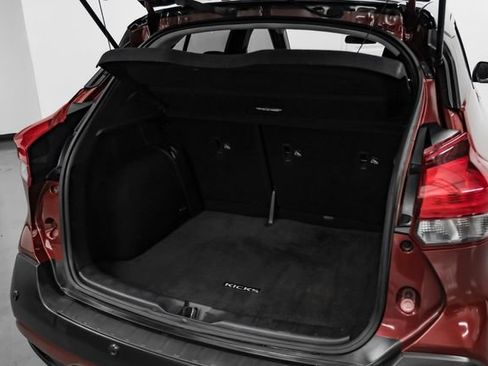 Used 2020 Nissan Kicks SR w/ Exterior Package FWD image 45